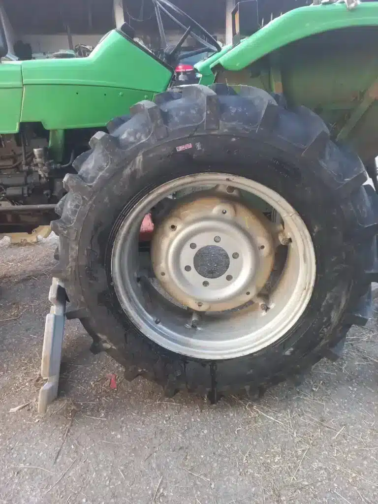 gume 14.9-28 montaža